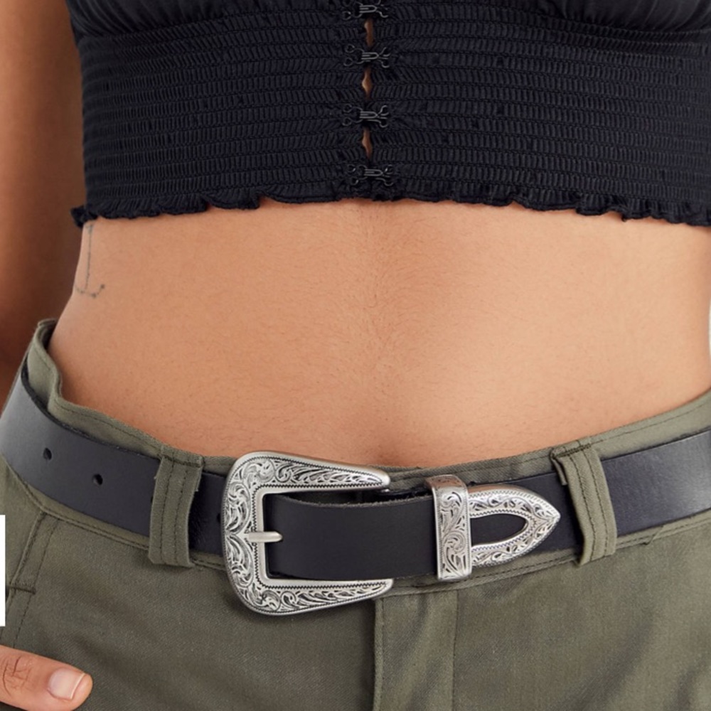 urban outfitters western belt